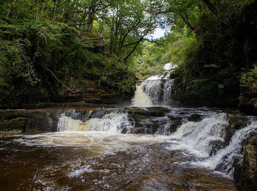 4-Waterfalls-Walk-Wandelen-in-Wales-Sgwd-Isaf-Clun-Gwyn-Waterfall